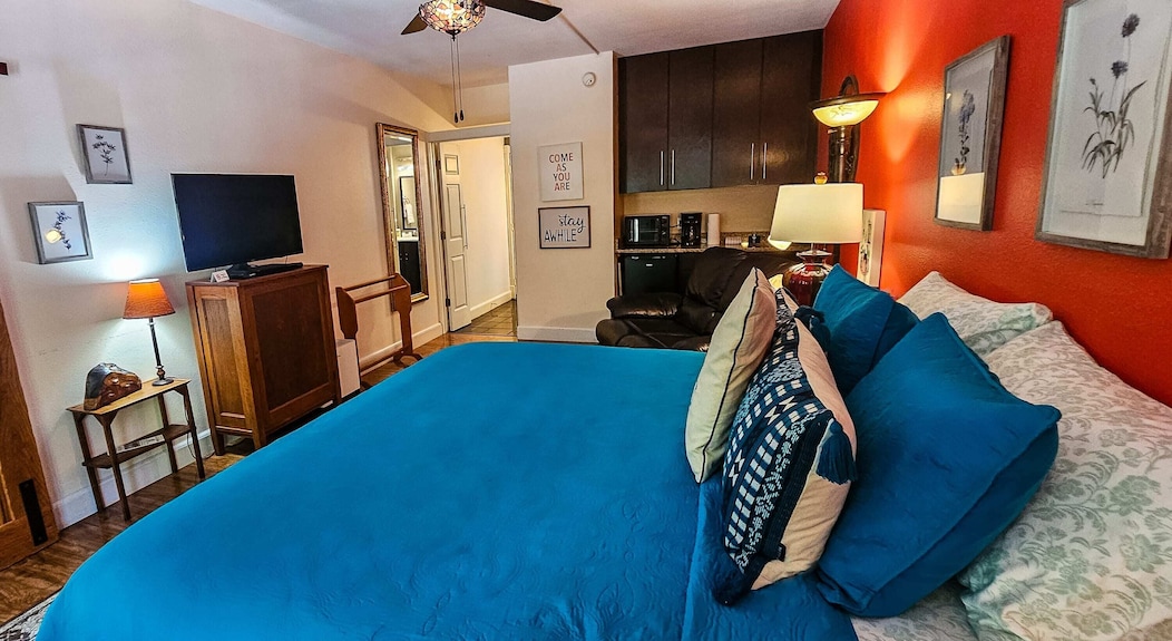 Apartamento Céntrico: ¡Ideal Para Dos! - Eureka Springs, AR