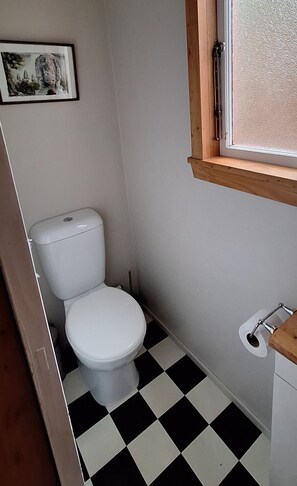 Umweltfreundliche Kosmetikartikel, Haartrockner, Handtücher, Seife