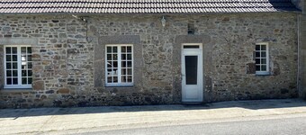 A Louer 600 Euros la Semaine Contact Heures Repas 0233521112