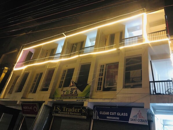 Front of property - Goroomgo Himalayan Guest House Solan (Solan)