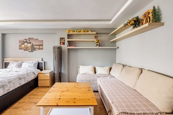 1 bedroom, iron/ironing board, free WiFi, bed sheets