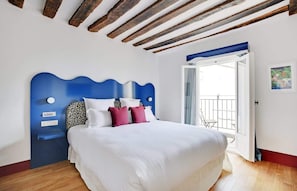 2 bedrooms, iron/ironing board, travel cot, WiFi - A Glorious 2-Ch/2SdB w/ Services in Saint-Germain (Paris)