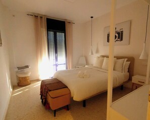 Apartemen | 3 kamar tidur, setrika/meja setrika, dan seprai linen