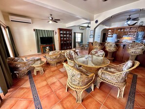 Dining - Spacious 3BR Beachfront Condo, Pool (San Pedro - North)