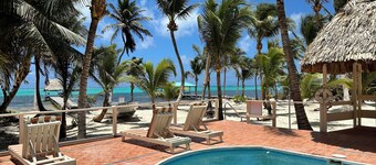 Spacious 7BR Beach Retreat - Ideal for Events