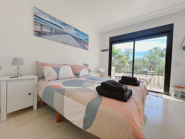 House | 2 bedrooms, free WiFi, bed sheets - Casa Mila Roda Sleeps 4 With Pool (San Javier)