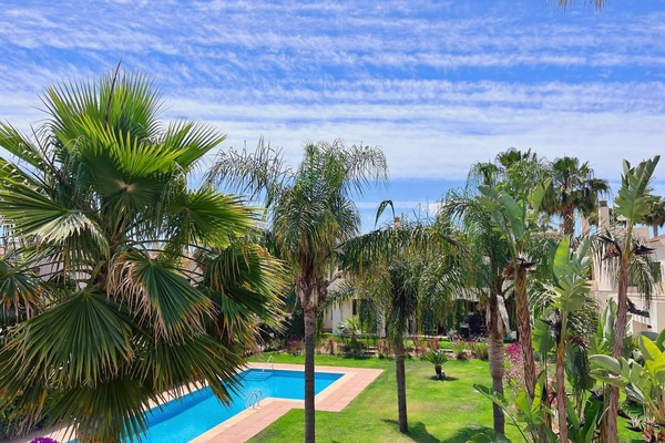 House | Pool | Outdoor pool