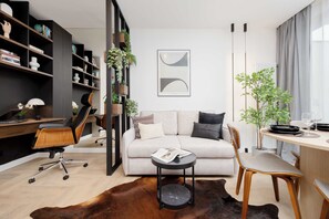 TV - Sarmacka 27 | Luxurious Apartment | Gym (Warszawa)