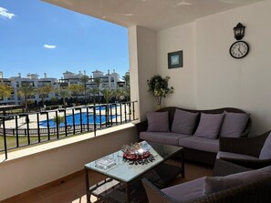 Apartment | Terrace/patio - Golf Resort - Apartment - Sleeps4 - Pool - Parking (Torre-Pacheco)