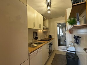 Fridge, microwave, oven, stovetop - Golf Resort - Apartment - Sleeps4 - Pool - Parking (Torre-Pacheco)