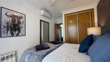 2 bedrooms, iron/ironing board, WiFi (free), bed sheets