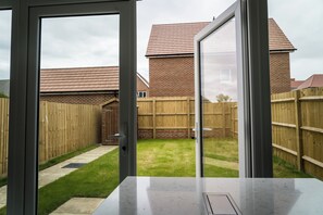 Casa superior, varanda, vista para a colina | Terraço/pátio