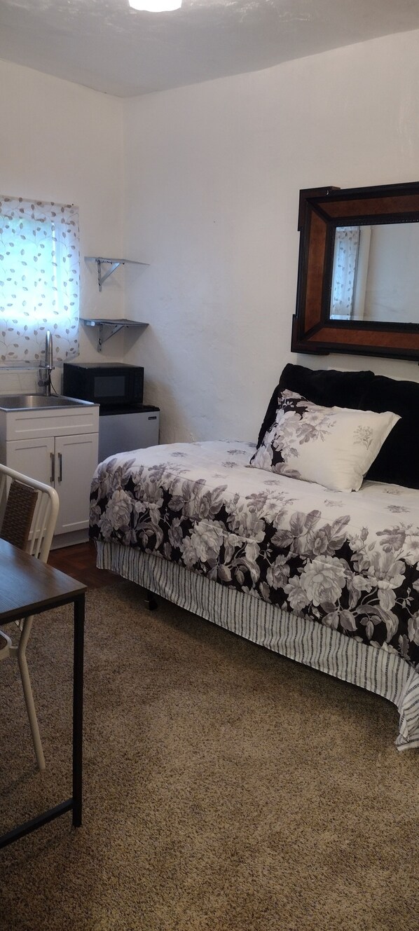 1 室のベッドルーム、アイロン / アイロン台、WiFi、ベッドシーツ