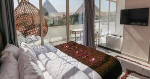 房內夾萬、書桌、遮光窗簾/窗簾、隔音