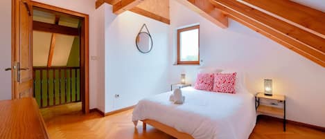 3 Schlafzimmer, Bügeleisen/Bügelbrett, Reisekinderbett, WLAN
