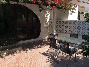 House | Outdoor dining - Stunning 3-story Traditional Spanish House (El Campello)