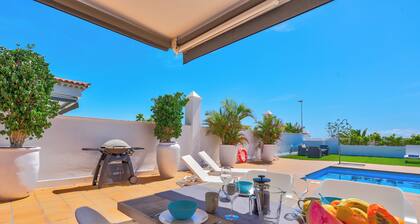 Espectacular Villa Aurora Playa la Arena
