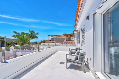 Espectacular Villa Aurora Playa la Arena