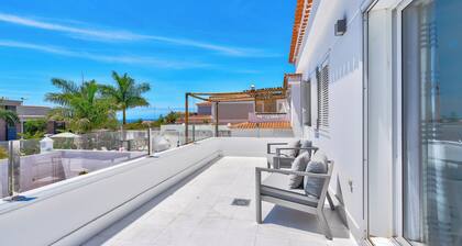 Espectacular Villa Aurora Playa la Arena