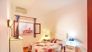 3 chambres, Wi-Fi gratuit, draps fournis