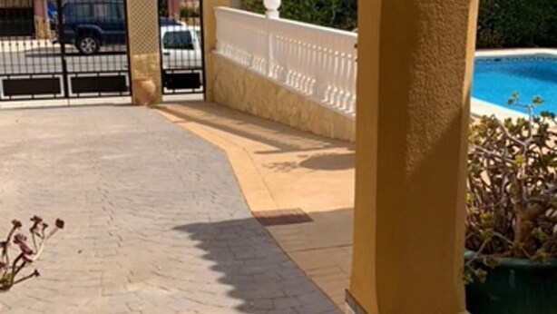 Villa | Terrace/patio - Inviting 4-bed Villa in Orihuela (Orihuela)