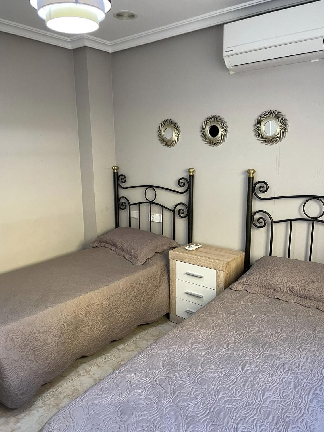 Villa | 4 Schlafzimmer, Bügeleisen/Bügelbrett, kostenloses WLAN, Bettwäsche