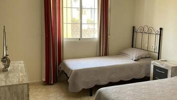 Vila | 4 kamar tidur, setrika/meja setrika, Wi-Fi gratis, dan seprai linen