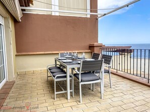 Apartamento | Opções para refeição ao ar livre