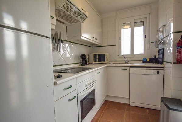 Apartment | Private kitchen | Fridge, microwave, oven, stovetop