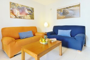Apartment | Living area - Impeccable 2-bed Apartment No 2 in Playa Blanca (Yaiza)