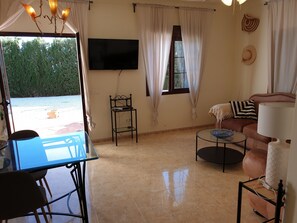 Interior - Delightful Spacious 2 bed Apartment in Nerja (Nerja)