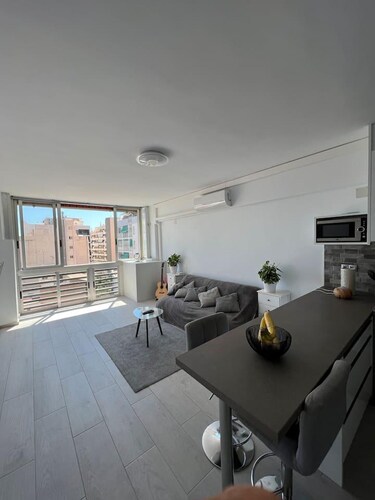 sea View Appartment - Stones Throw From the Beach