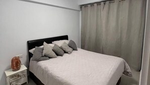 Room - sea View Appartment - Stones Throw From the Beach (Calpe)