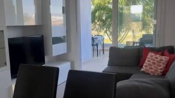 Huoneisto | Oleskelualue | Televisio