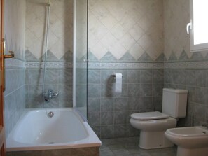 House | Bathroom - Stunning 3-bed House in Pego (Pego)