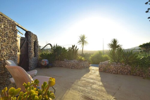 Fantastic View and Lovely Atmosphere Casita Adelfa