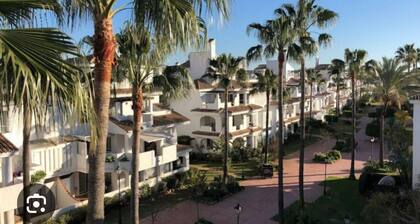 Beach Apartment - Sleeps 6, Pool & Private Terrace