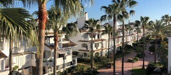 Beach Apartment - Sleeps 6, Pool & Private Terrace