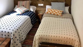 2 bedrooms, free WiFi, bed sheets