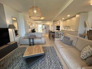 Apartment | Living area - Impeccable 2-bed Apartment in Camarate Hills (Casares)