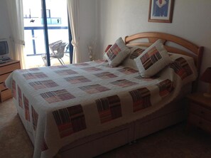 อพาร์ทเมนท์ | 2 ห้องนอน, เตารีด/โต๊ะรีดผ้า, Wi-Fi ฟรี, ผ้าปูที่นอน