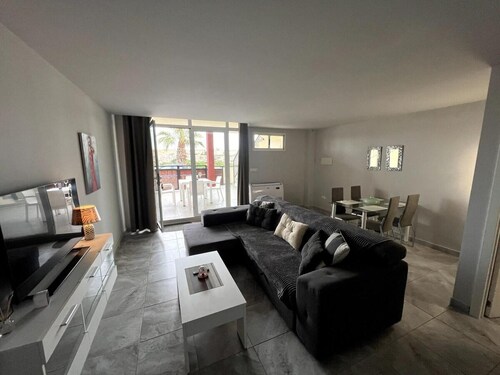 Alicante Paradise Retreat