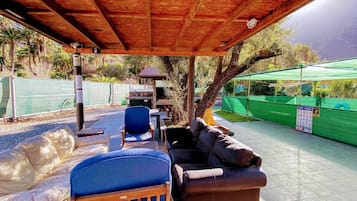 House | Terrace/patio