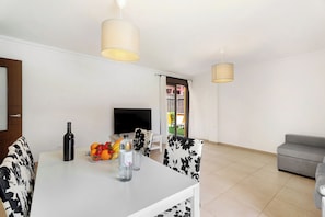 Dining - Tropical Oasis Retreat in Palm-mar (Arona)