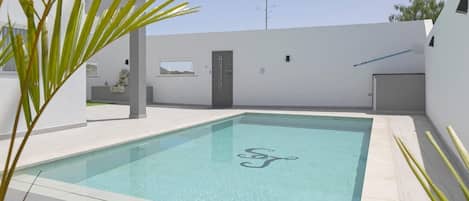 Apartment | Pool | Outdoor pool