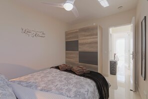 Apartment | 2 Schlafzimmer, Bügeleisen/Bügelbrett, kostenloses WLAN, Bettwäsche