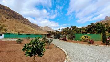 Chalet | Property grounds