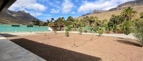 Chalet | Property grounds