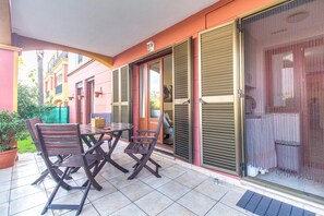 Apartment | Terrace/patio