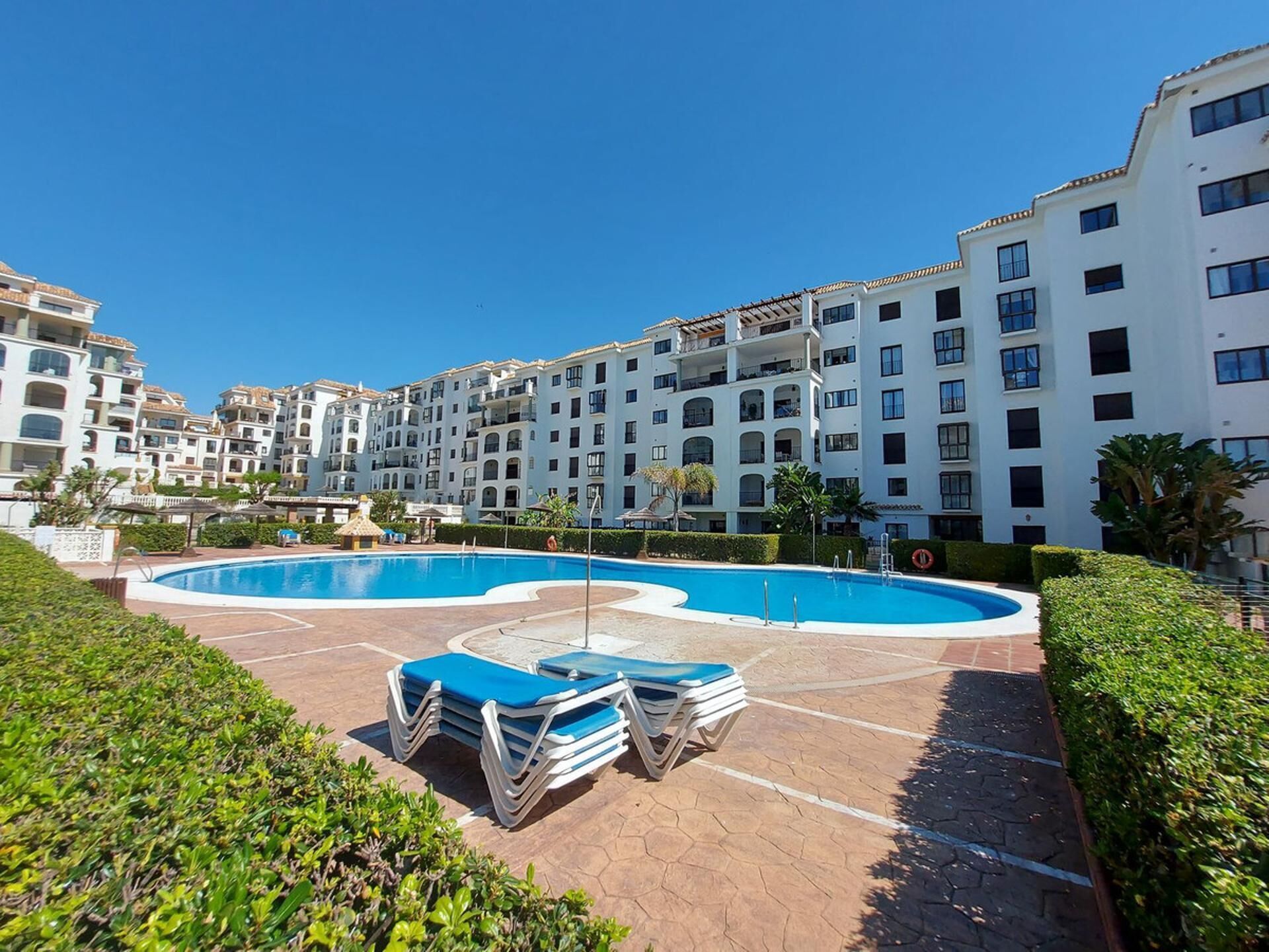 Apartment | Pool | Outdoor pool